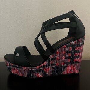 Volcom Getting Around Black Strappy Wedges with Pink Patterned Platform